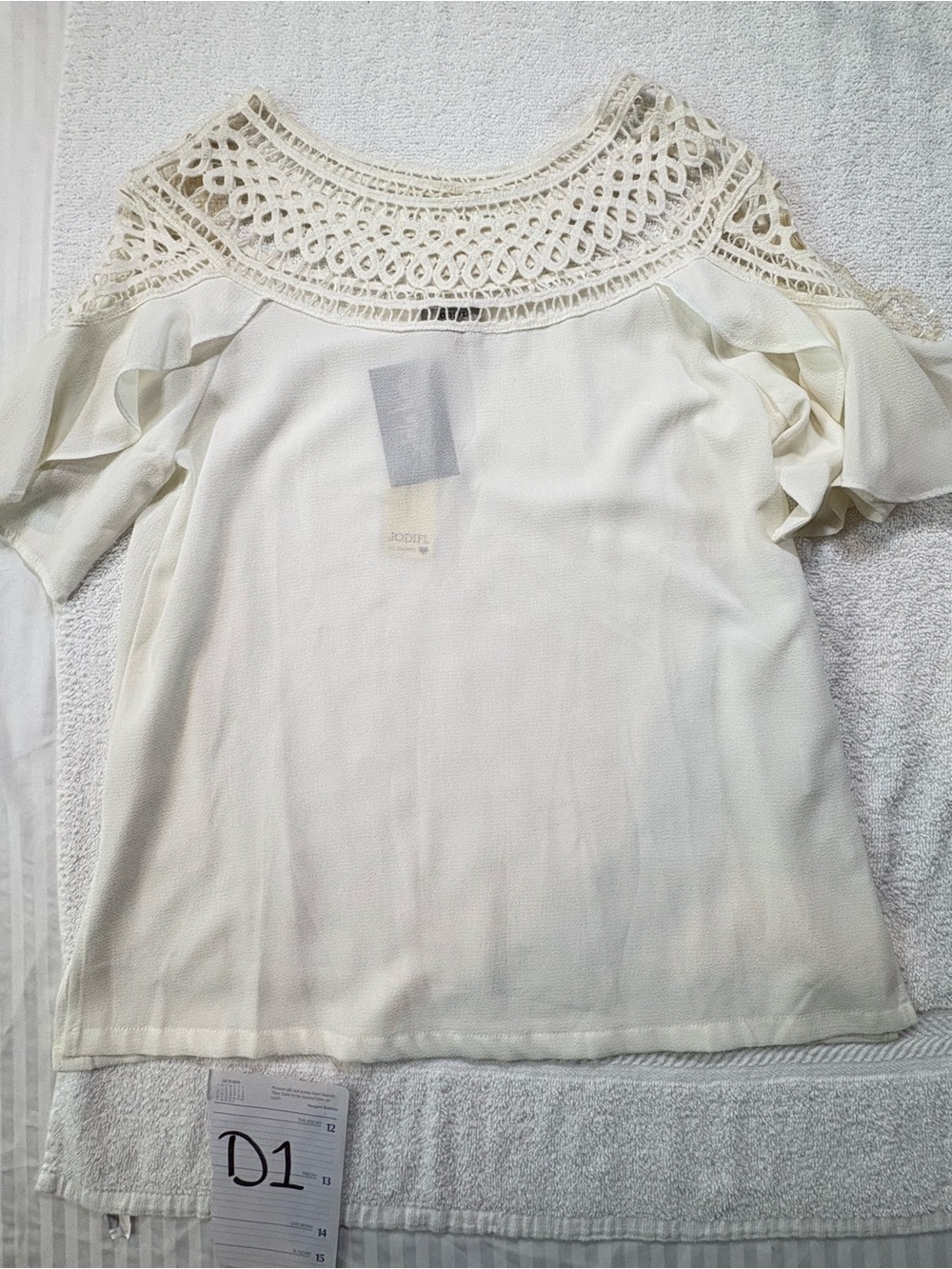 NWT Jodifl White Boho Crochet Lace Yoke Cold Shoulder Ruffle Sleeve Blouse M
